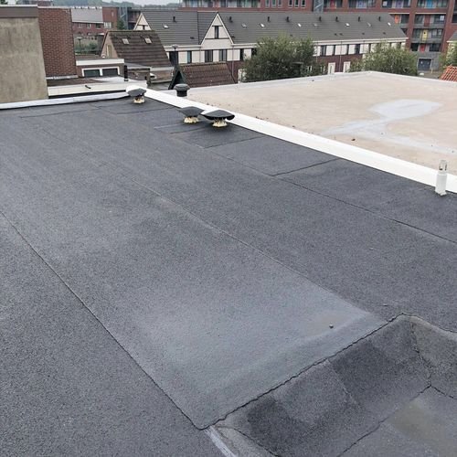 Een nieuw bitumen dak in Dronten 